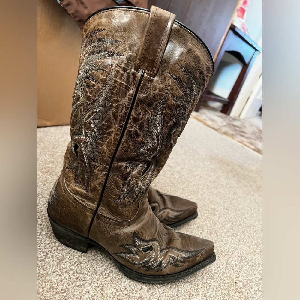 Cowboy boots - grayish color with black accents